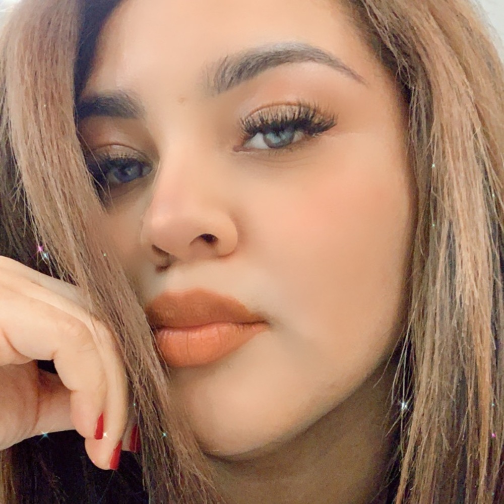 Meet your Posher, Heidi